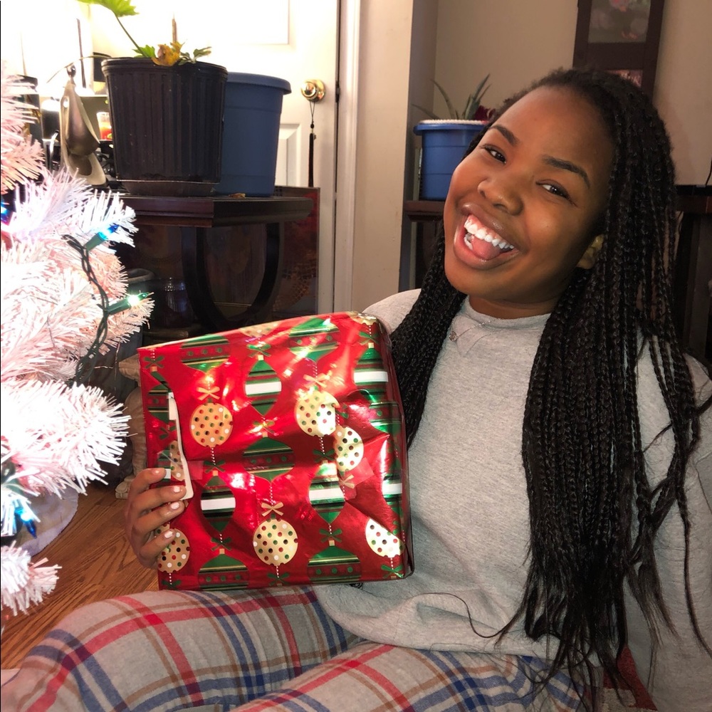 Meet your Posher, Anuya